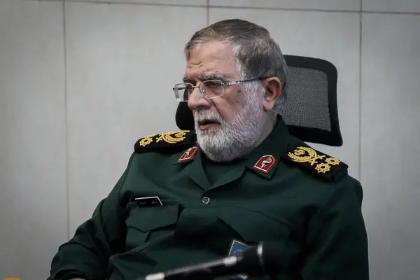فرمانده کل قوا در حکمی بی‌سابقه: ۶ فرمانده عالی‌رتبه نیروهای مسلح منصوب شدند!